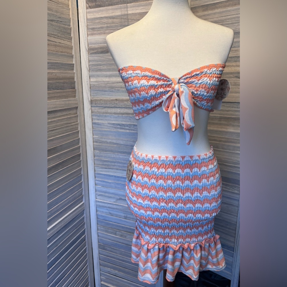 NWT 2 Piece Fun Summer Bandeau Top and Ruffle Stretch Skirt